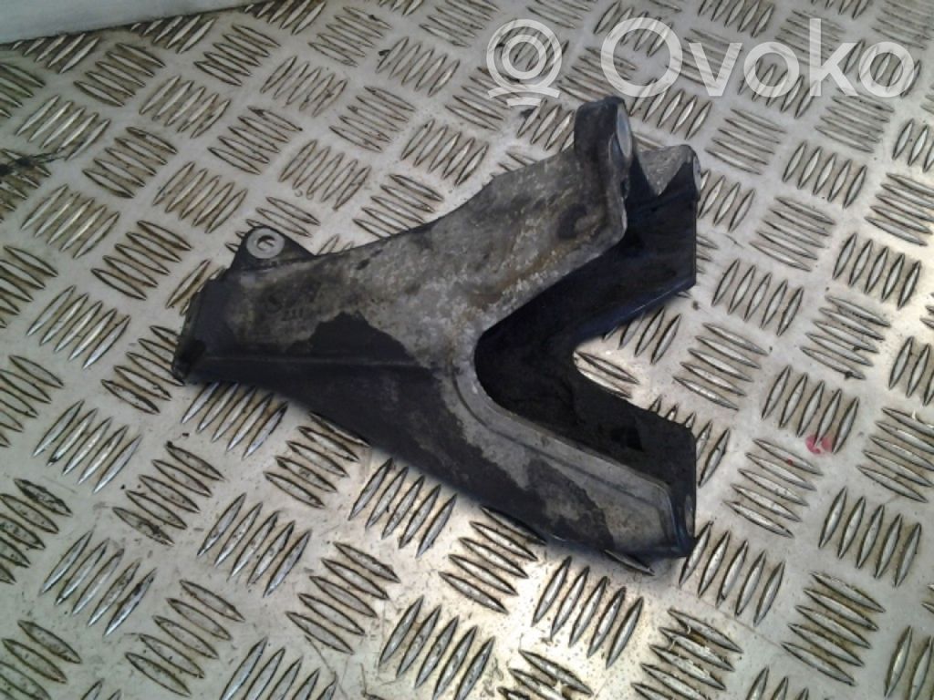 Audi A4 S4 B6 8E 8H Engine mounting bracket 