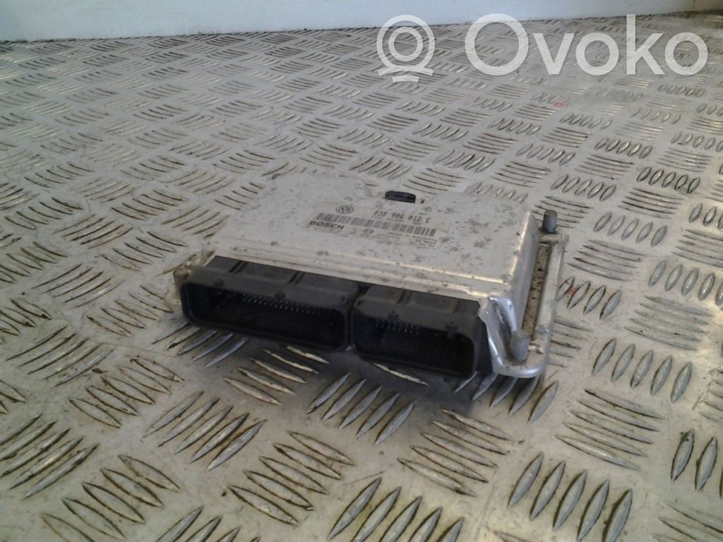Volkswagen PASSAT B5.5 Engine control unit/module 