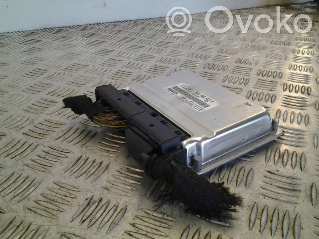 Volkswagen PASSAT B5.5 Engine control unit/module 