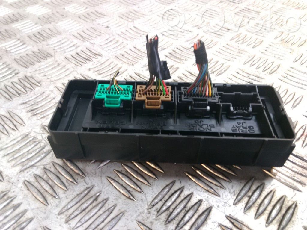 Opel Insignia A Fuse module 