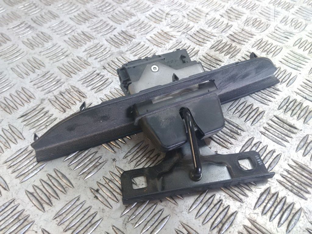 Ford Kuga I Tailgate window lock/catch/latch 