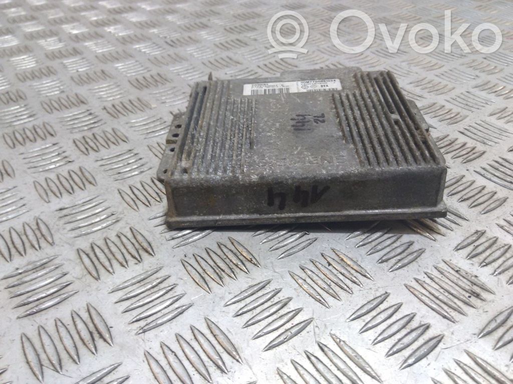 Renault Megane II Engine control unit/module 