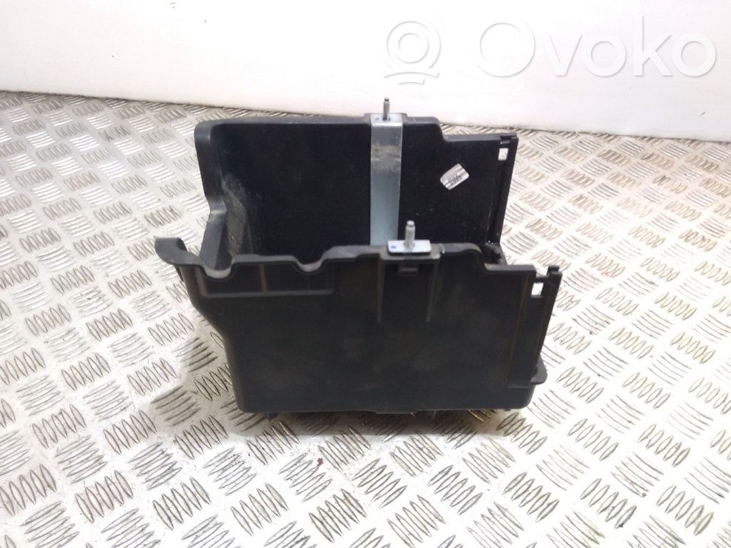 Ford Fiesta Battery tray 