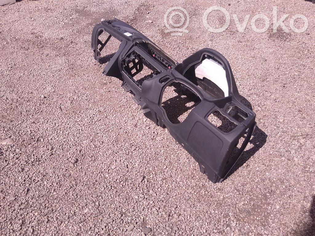 BMW 4 F32 F33 Panelė 