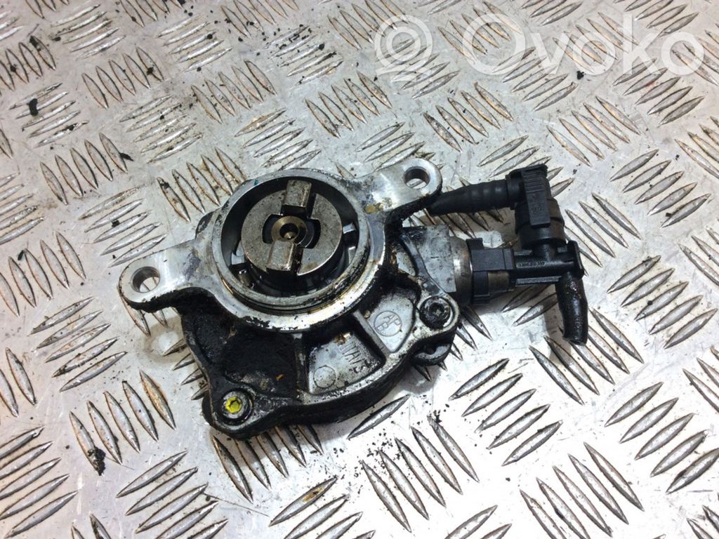 Opel Movano A Vacuum pump 