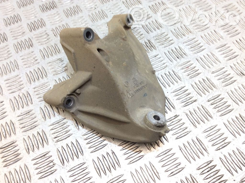 Volkswagen Crafter Engine mounting bracket 