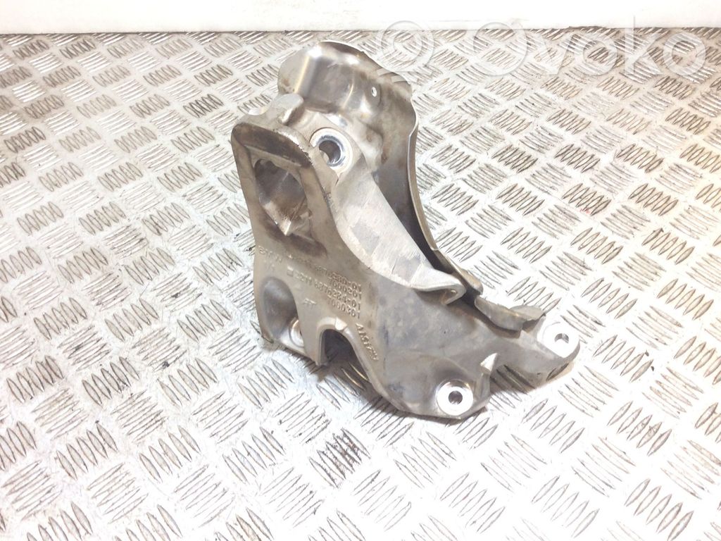 BMW X6 F16 Engine mounting bracket 