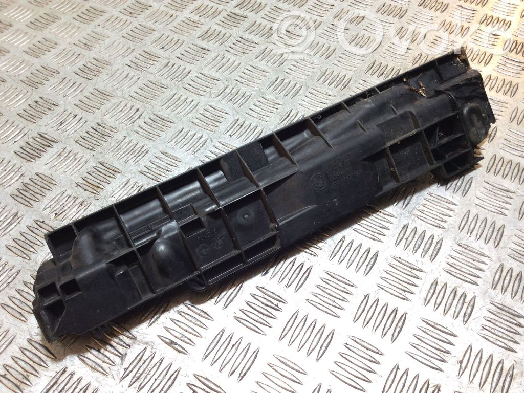 Radiator mount bracket   7524914