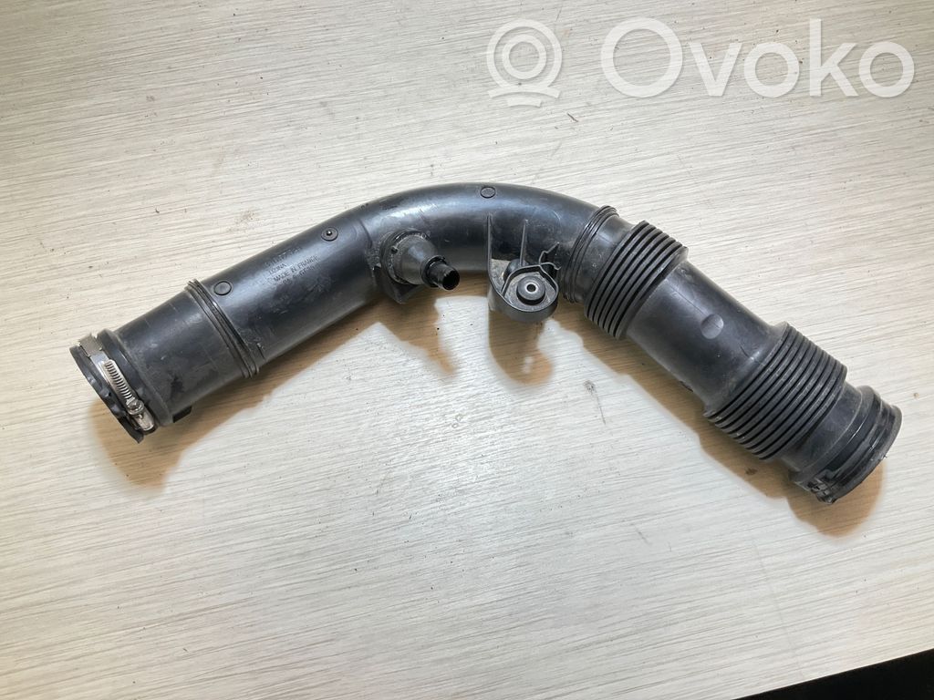 Volvo XC90 Turboahtimen ilmanoton letku 