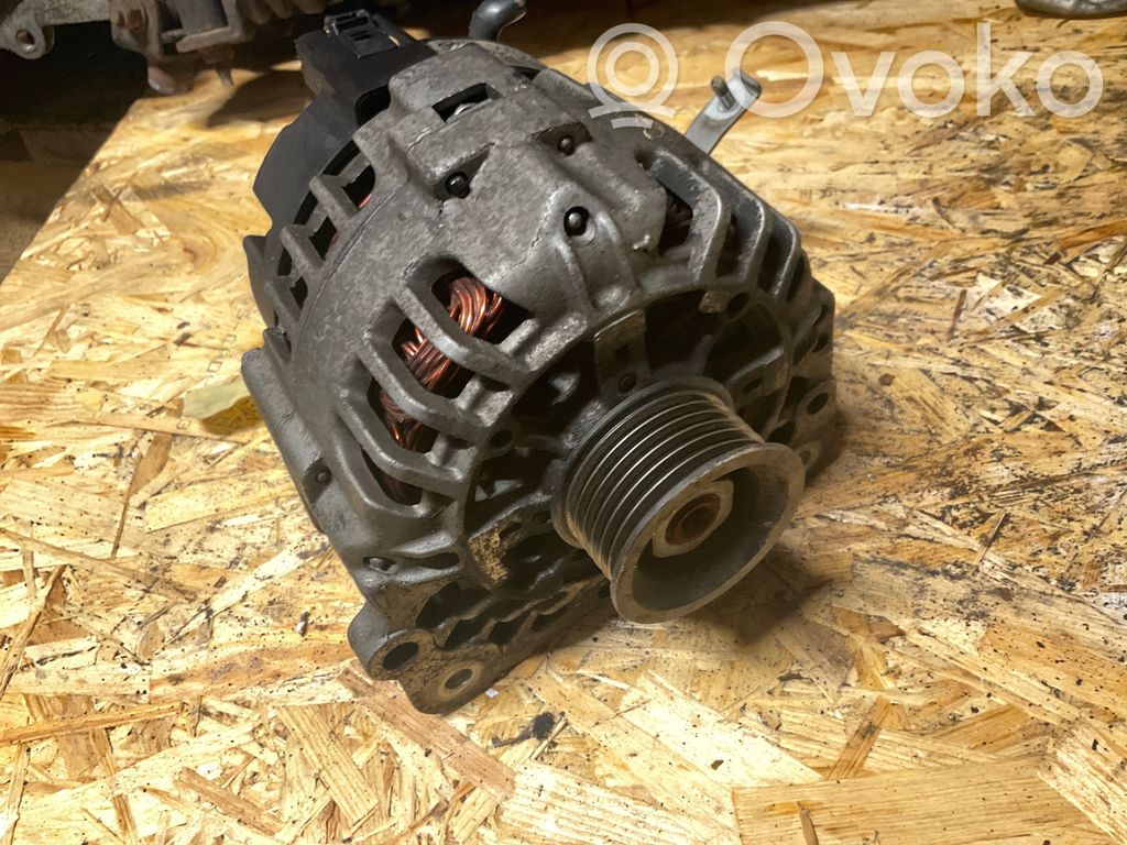 Volkswagen Polo V 6R Alternator 