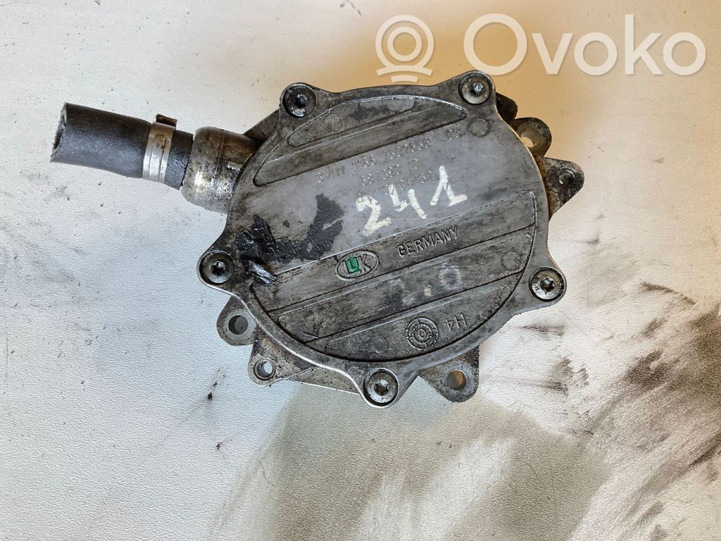BMW 3 E46 Pompă vacuum 
