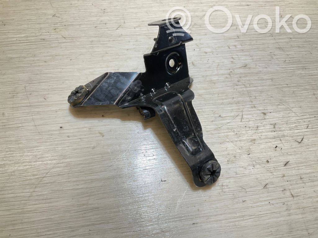 Volvo XC40 Uchwyt / Mocowanie pompy ABS 