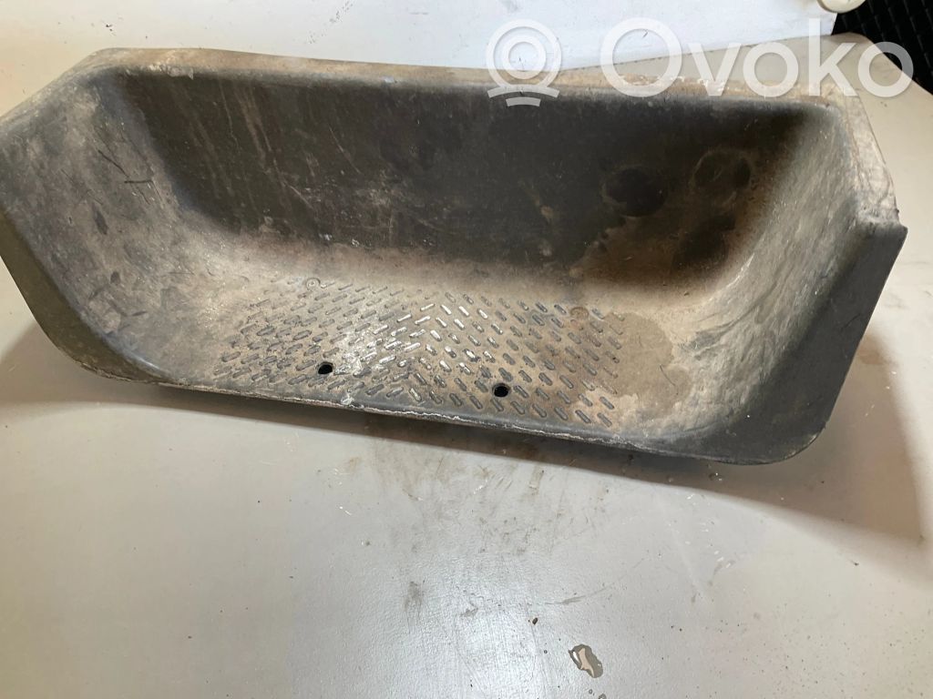 Iveco Daily 6th gen Front sill trim cover 