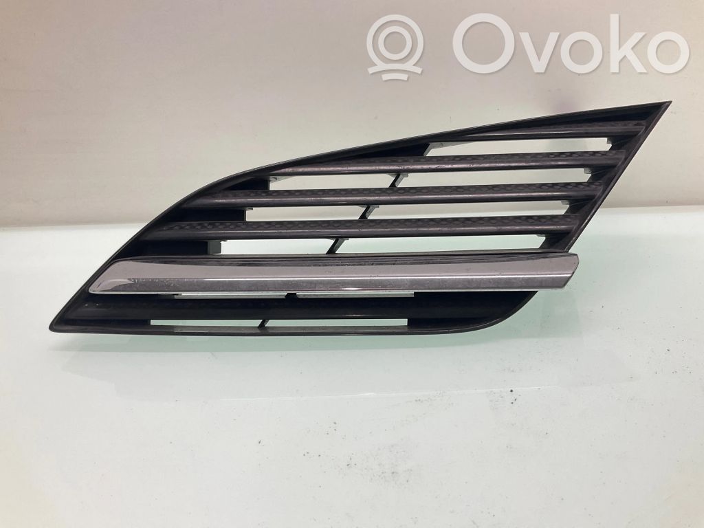 Nissan Primera Kühlergrill 