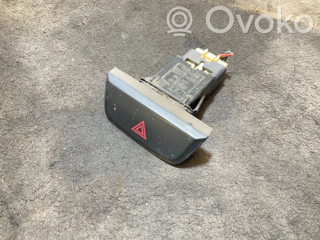 Isuzu D-Max Hazard light switch 