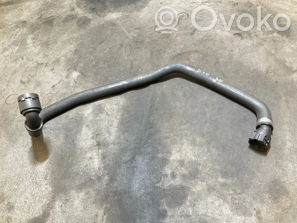 BMW X5 E70 Engine coolant pipe/hose 