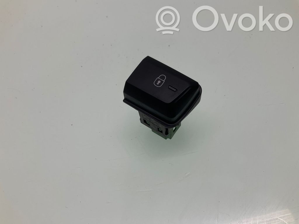 Peugeot 2008 I Central locking switch button 