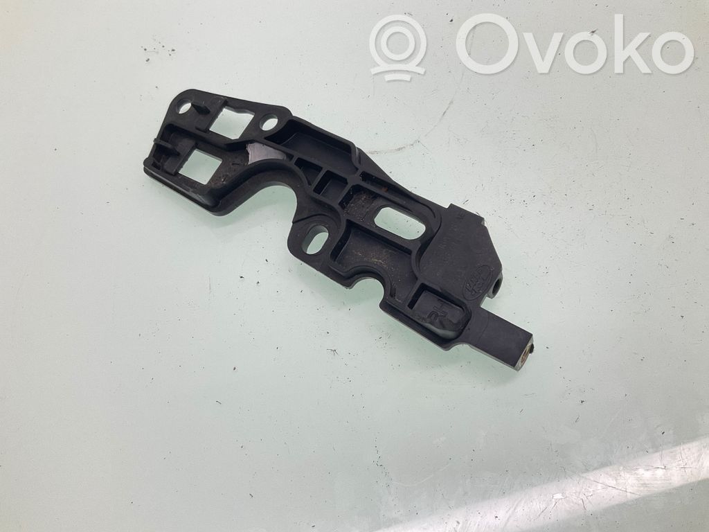 Land Rover Discovery Sport Uchwyt / Mocowanie błotnika przedniego 