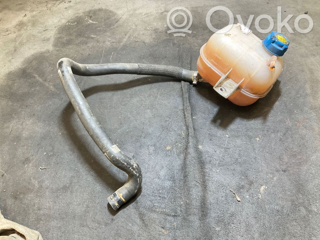 Opel Combo D Aušinimo skysčio išsiplėtimo bakelis 