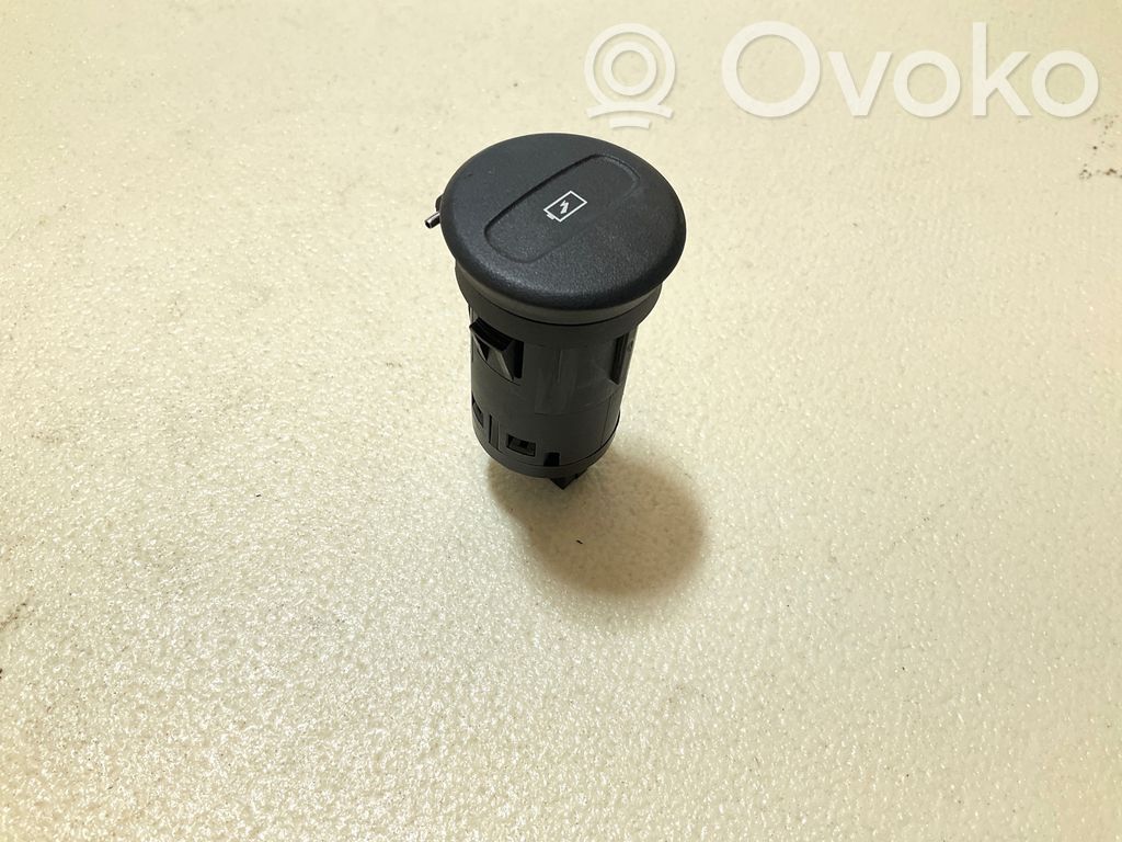 Polestar 2 USB socket connector 