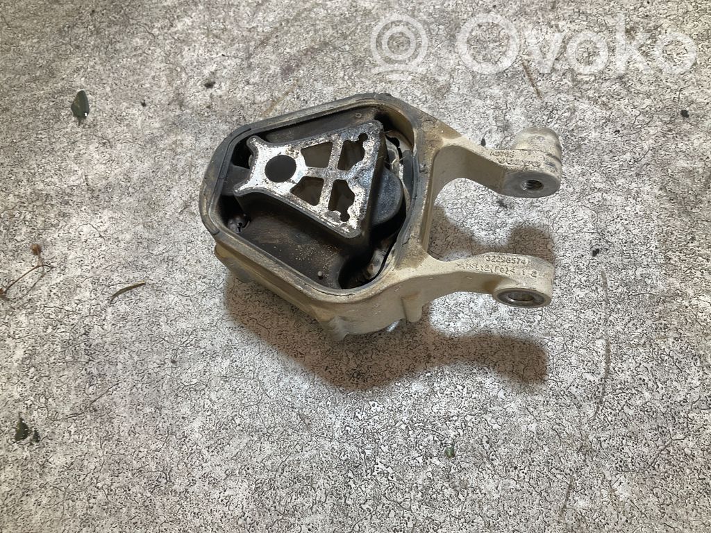 Polestar 2 Engine mount bracket 