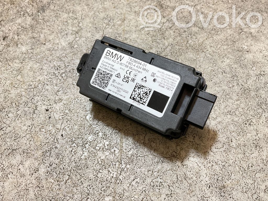 Pystyantennin suodatin   7928694,A2C96549611,FBD4434MHZ