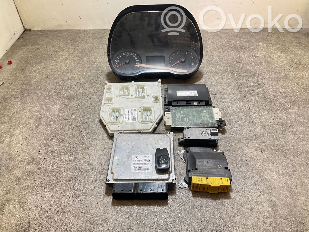 Mercedes-Benz Sprinter W907 W910 Kit centralina motore ECU e serratura 