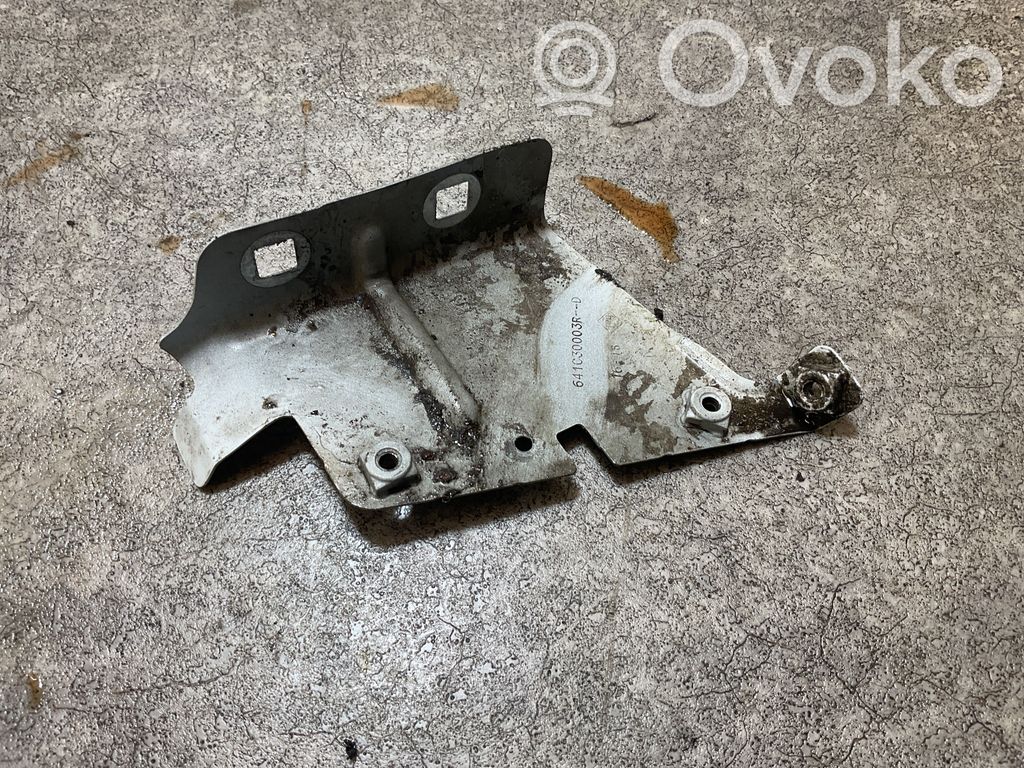 Opel Movano B Laikiklis sparno 