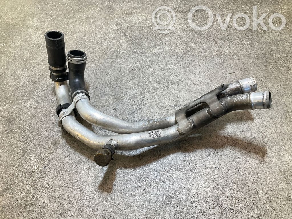Audi A4 S4 B9 Engine coolant pipe/hose 