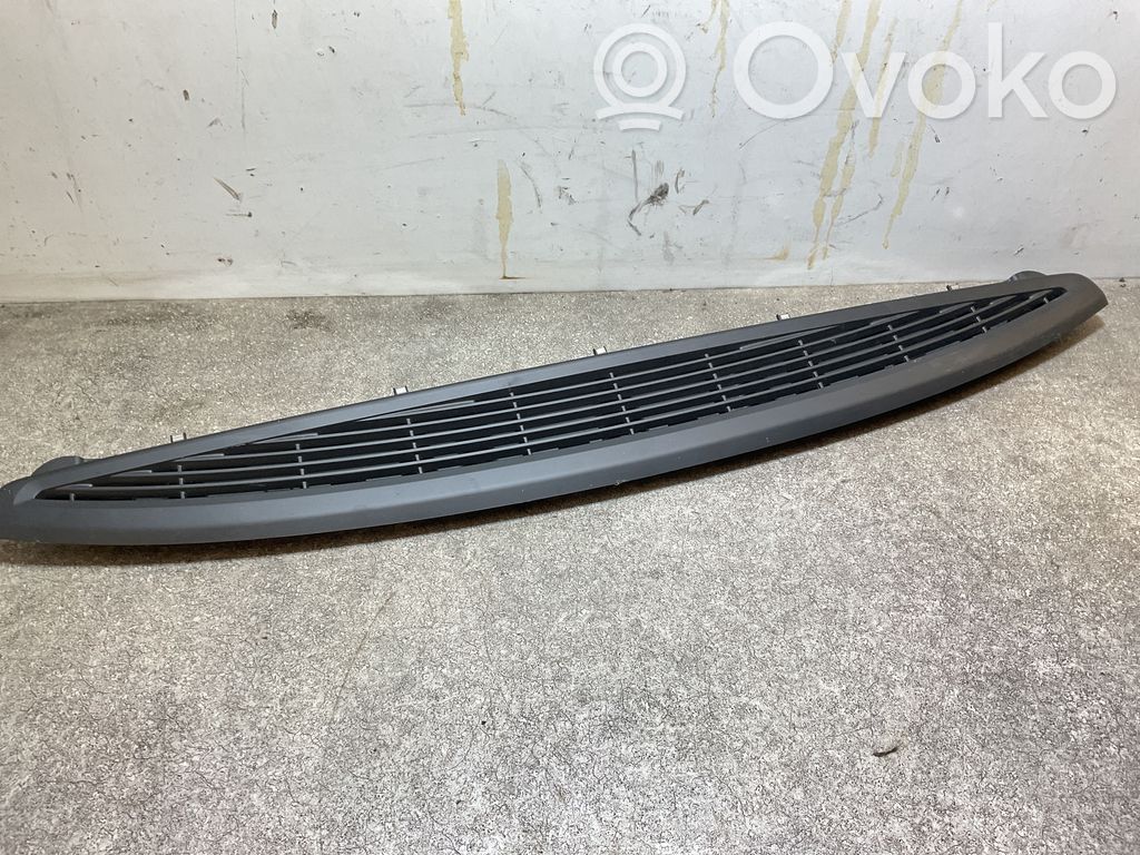 BMW 5 G30 G31 G38 Dysze / Kratki nawiewu deski rozdzielczej 