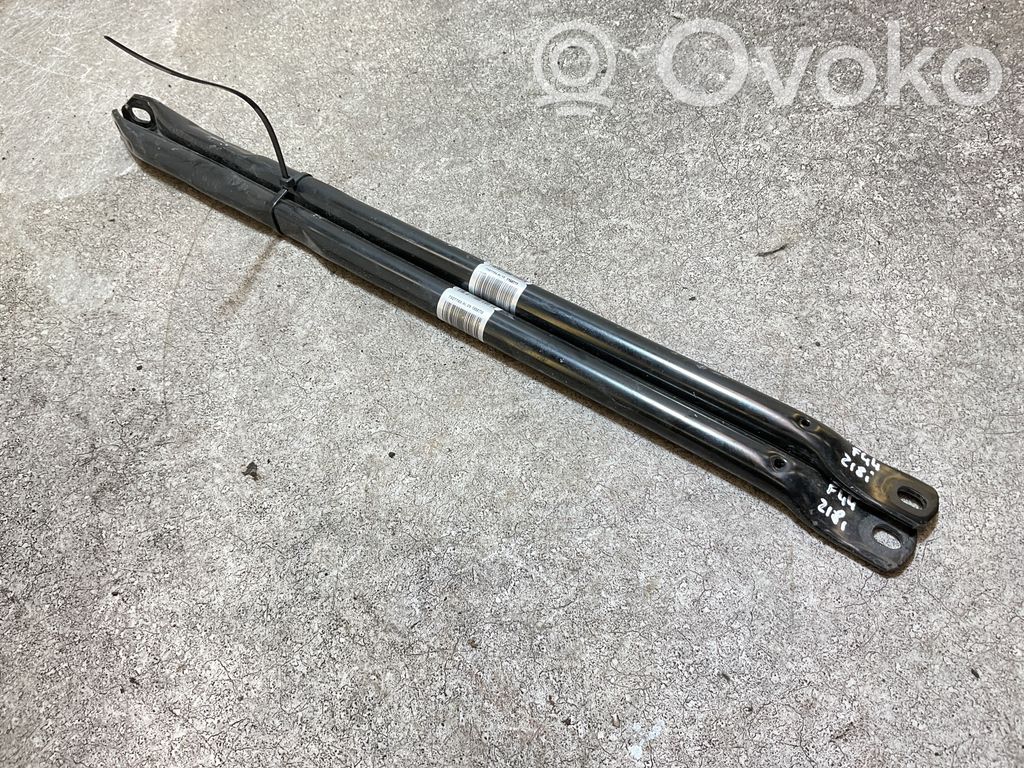 BMW 2 F44 Alte piese compartiment motor 
