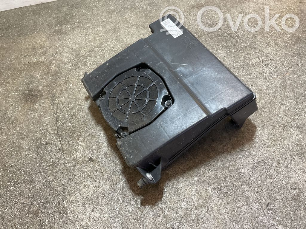 Audi E-tron GT Subwoofer 
