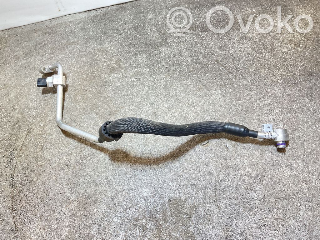 Audi E-tron GT Ilmastointilaitteen putki (A/C) 