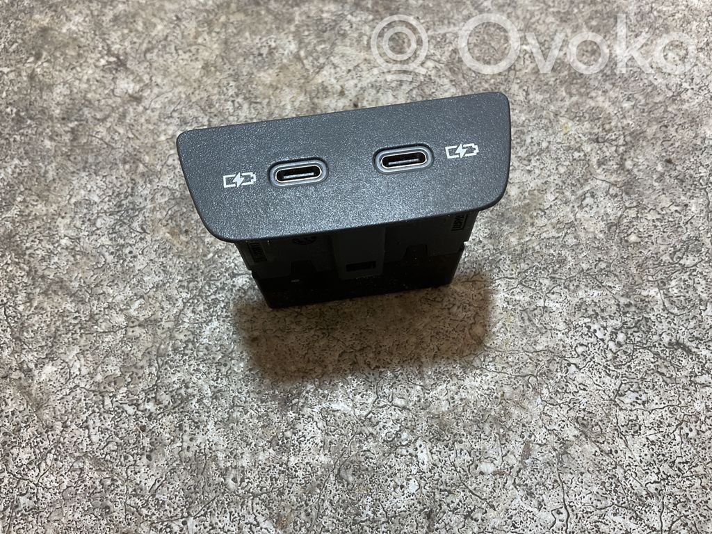 Volkswagen ID.3 Gniazdo / Złącze USB 