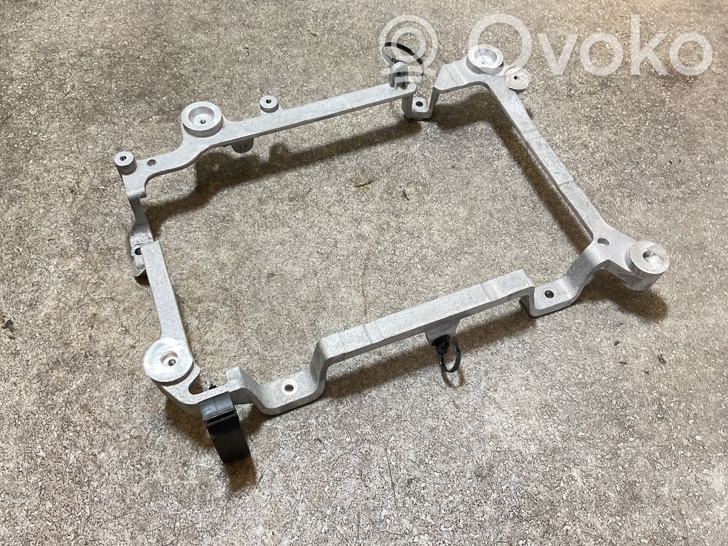 Volvo XC40 Inne części komory silnika 