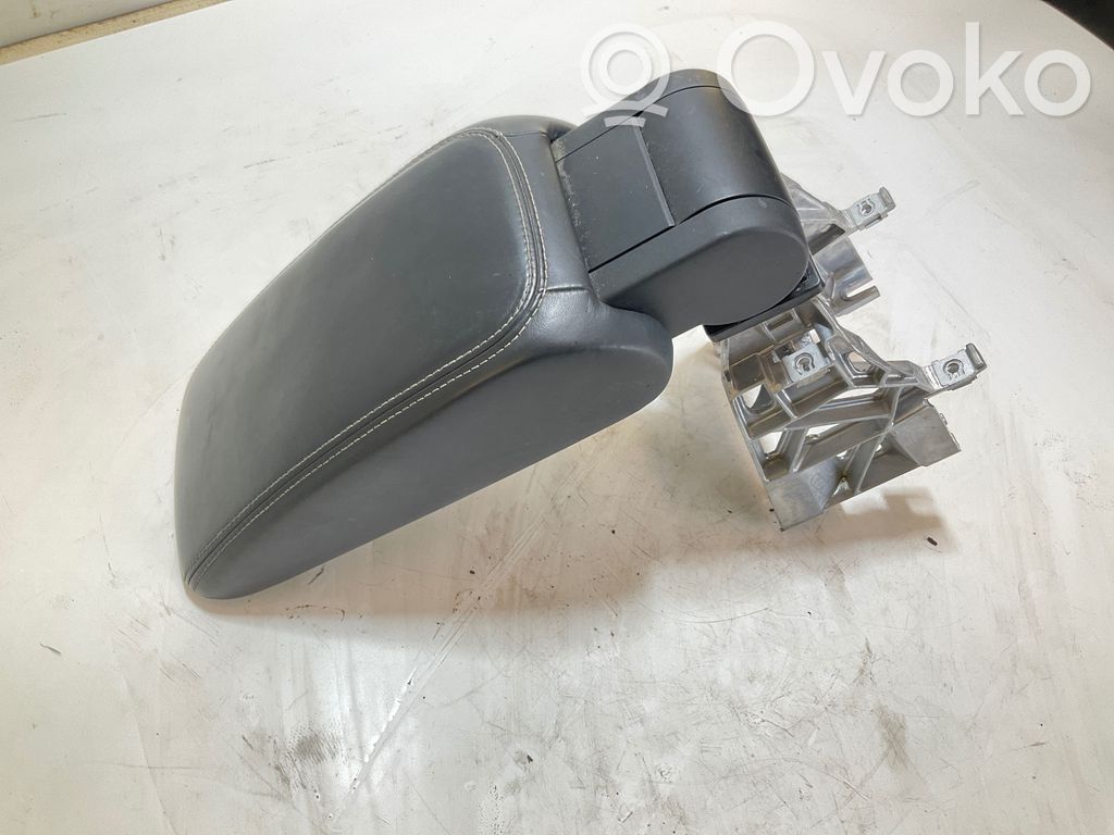Audi A3 S3 8V Reposabrazos 