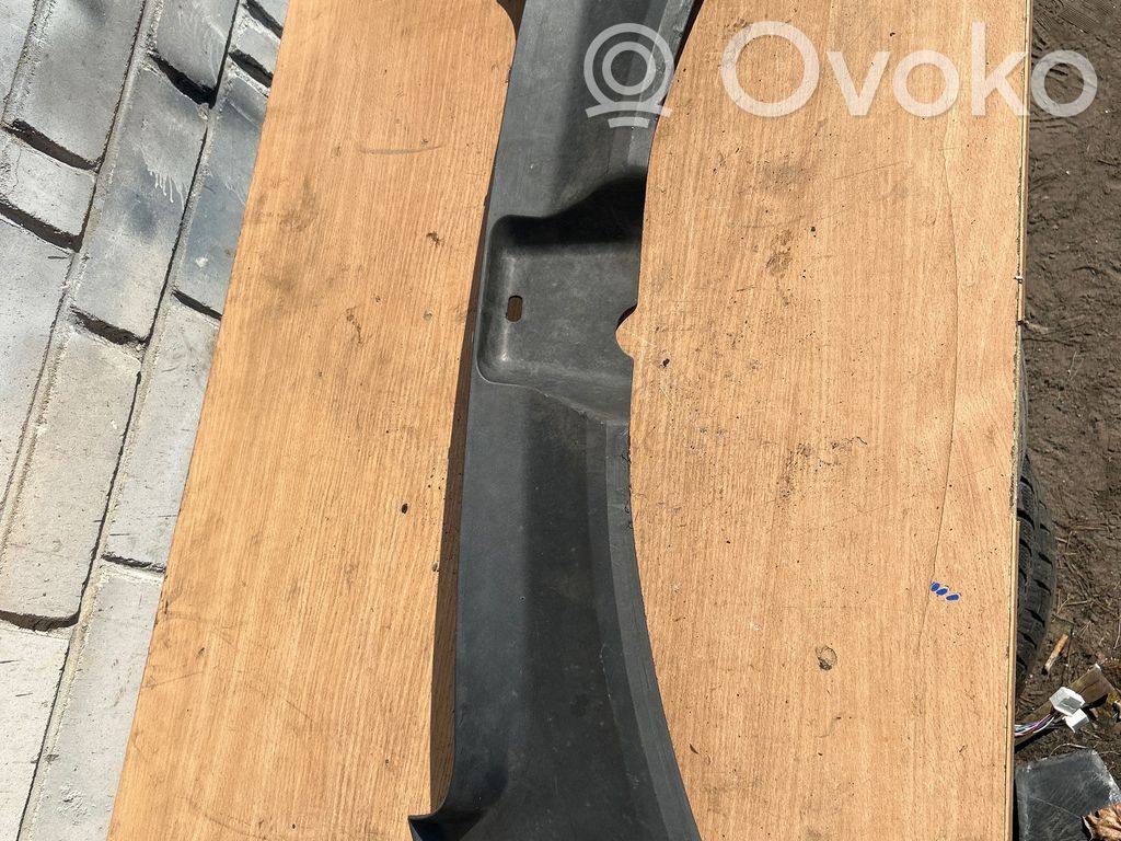 Osłona chłodnicy   R13675,4F0807081