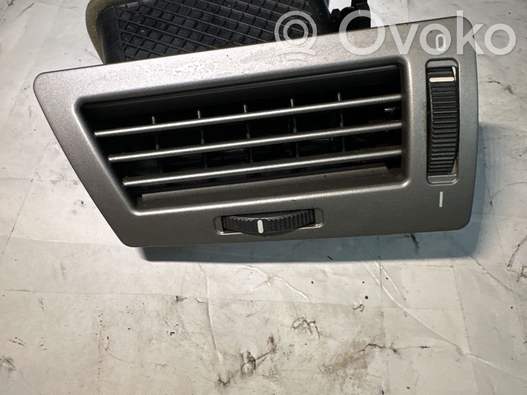BMW 7 E65 E66 Moldura protectora de la rejilla de ventilación lateral del panel 