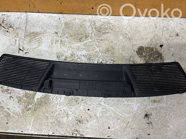 BMW 7 E65 E66 Kita bagažinės apdailos detalė 