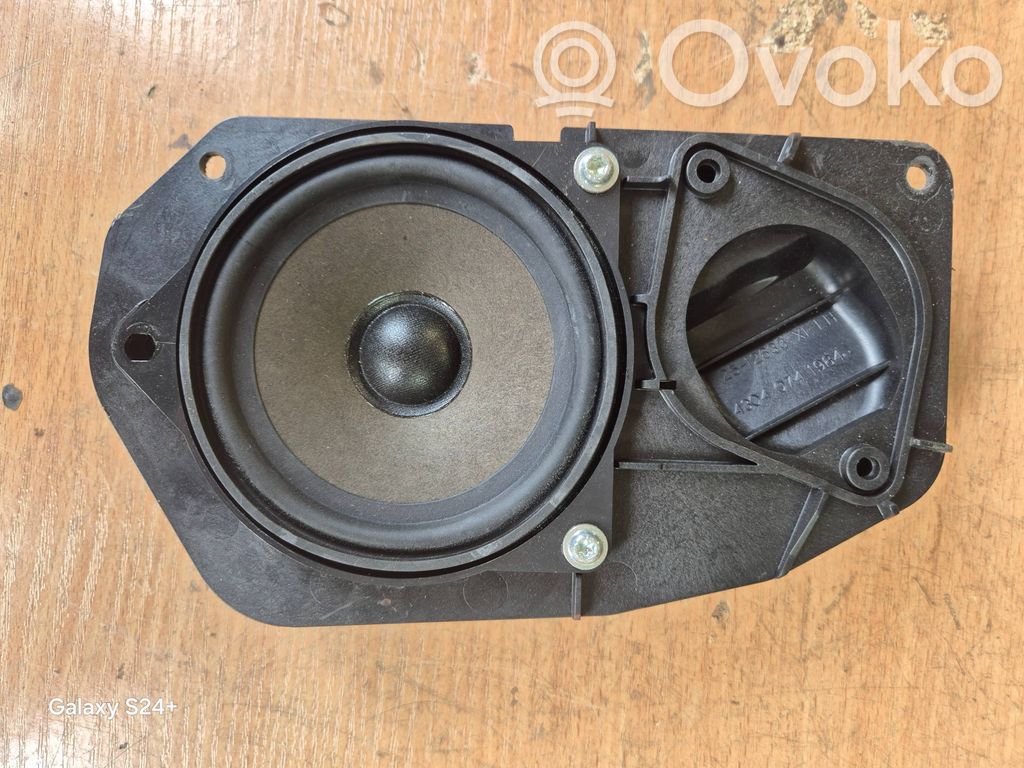 Subwoofer   18820010,900475430015