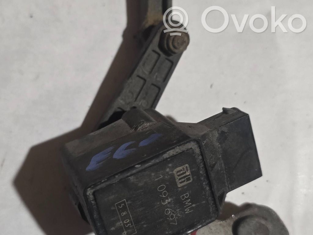 Headlight/headlamp level sensor   1093697,5803