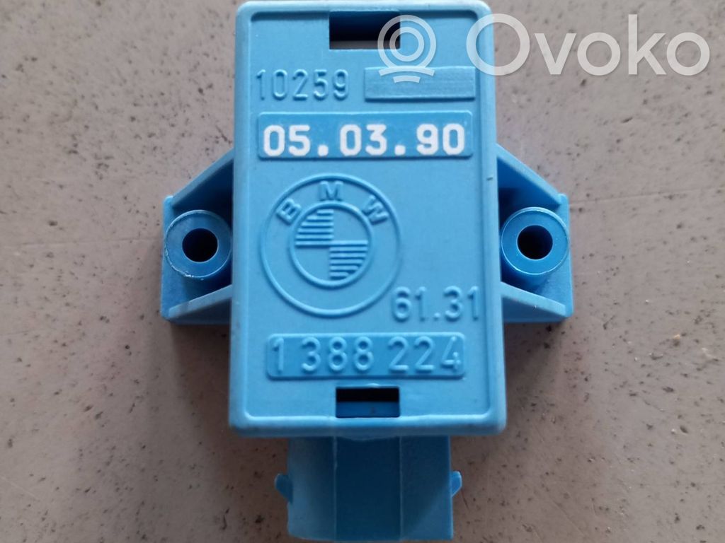 BMW 5 E34 Airbag deployment crash/impact sensor 