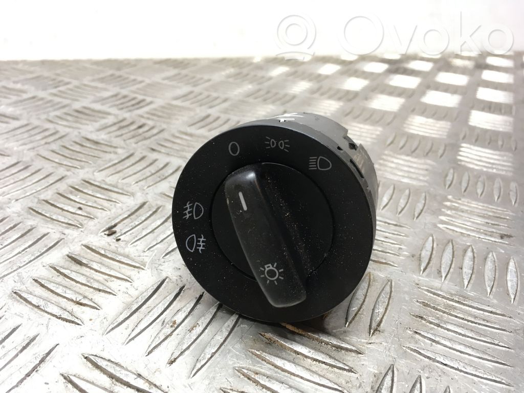 Volkswagen Tiguan Interruptor de luz 