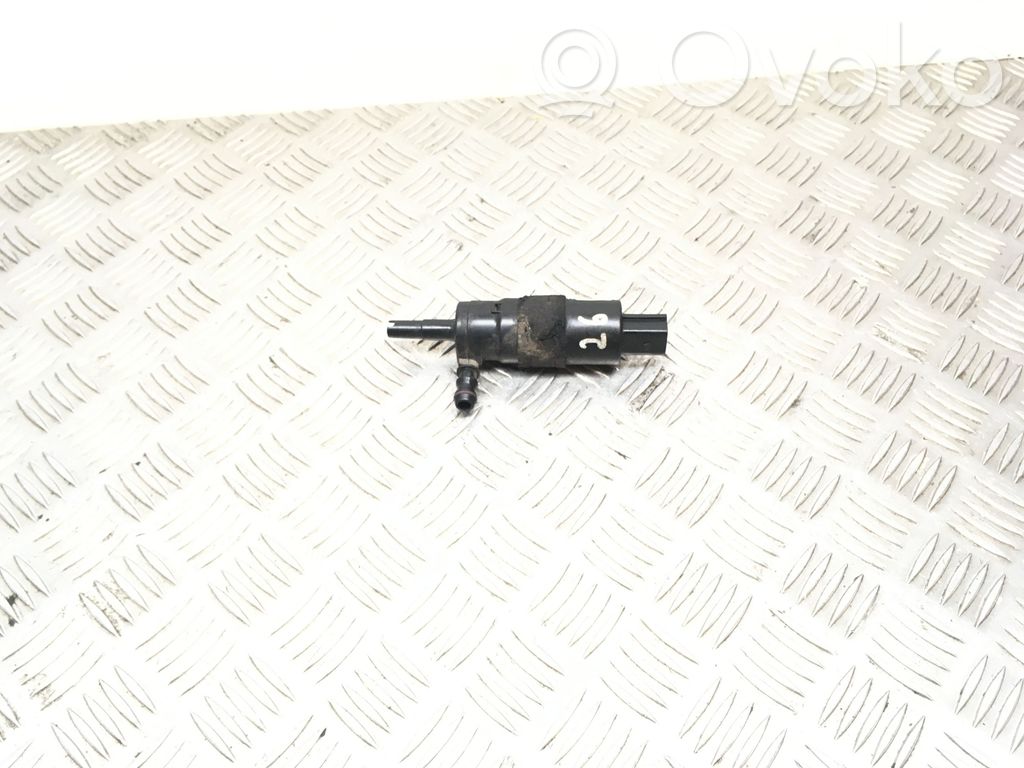 Audi A6 S6 C6 4F Pompa spryskiwacza lampy przedniej 