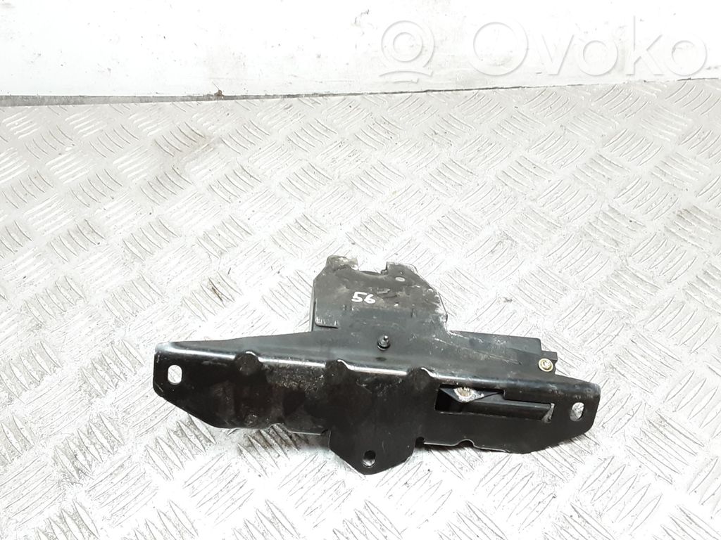 BMW 5 E60 E61 Aizmugurējā pārsega slēdzene 