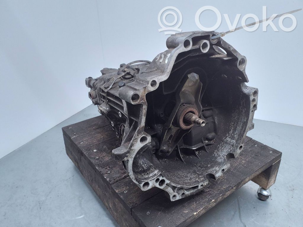 Manualna 5-biegowa skrzynia biegów   012301103T,12301103