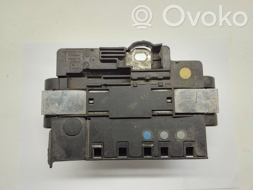 BMW 3 E90 E91 Fuse module 