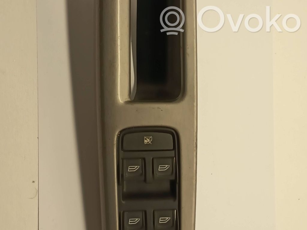 Volvo V50 Electric window control switch 