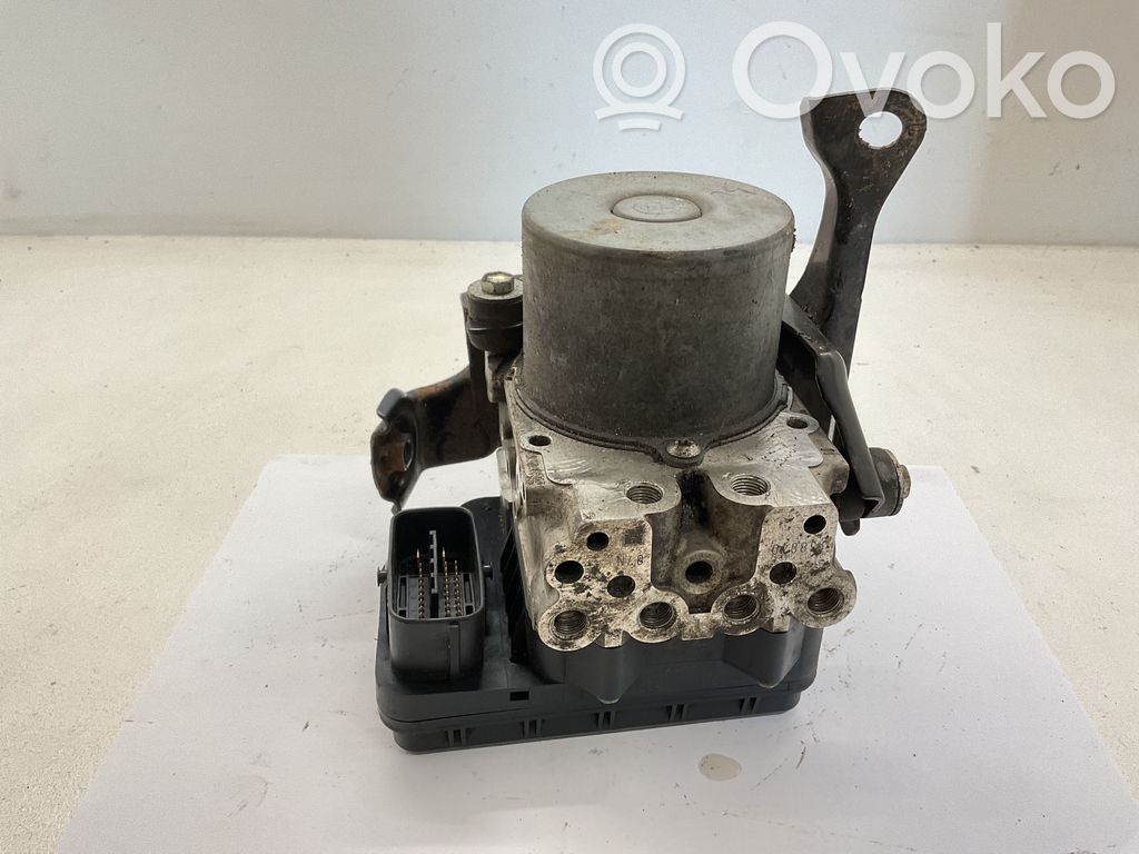 Lexus IS 220D-250-350 ABS Pump 