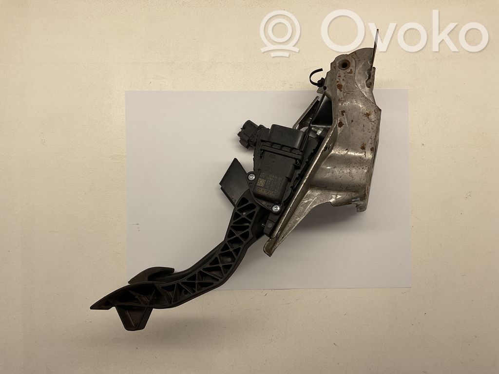 Akceleratoriaus pedalas   4M519F836BK,6PV00864134